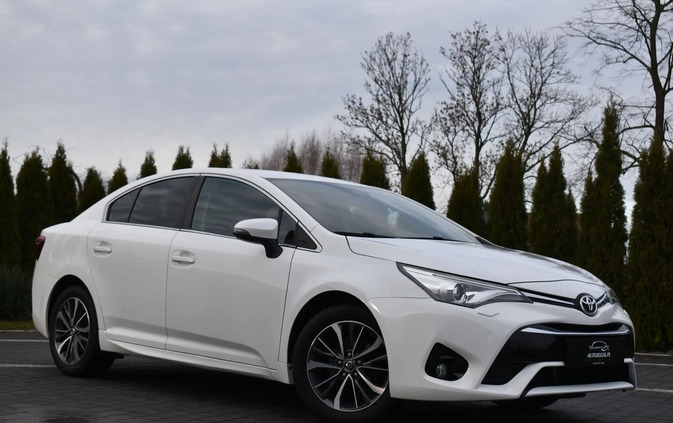 Toyota Avensis cena 57900 przebieg: 183000, rok produkcji 2015 z Lipno małe 781